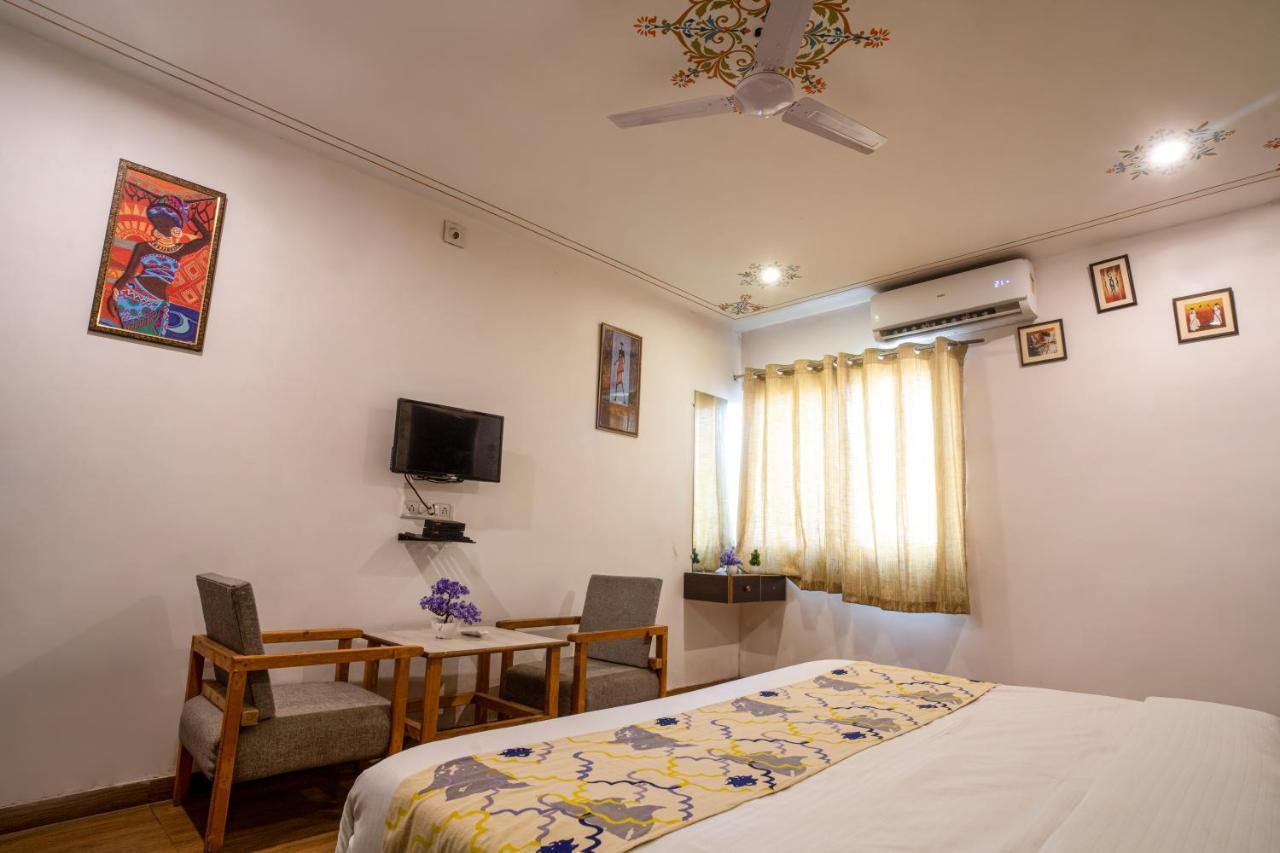 Tripli Hotels Arunoday Palace Udaipur Dış mekan fotoğraf