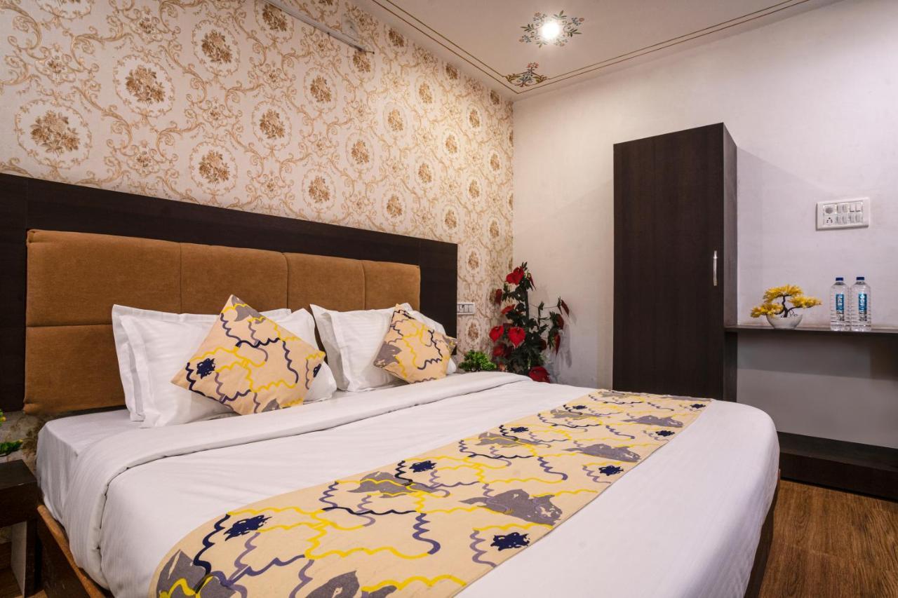 Tripli Hotels Arunoday Palace Udaipur Dış mekan fotoğraf