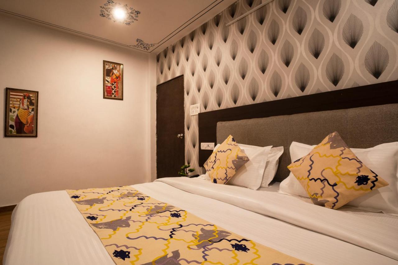 Tripli Hotels Arunoday Palace Udaipur Dış mekan fotoğraf