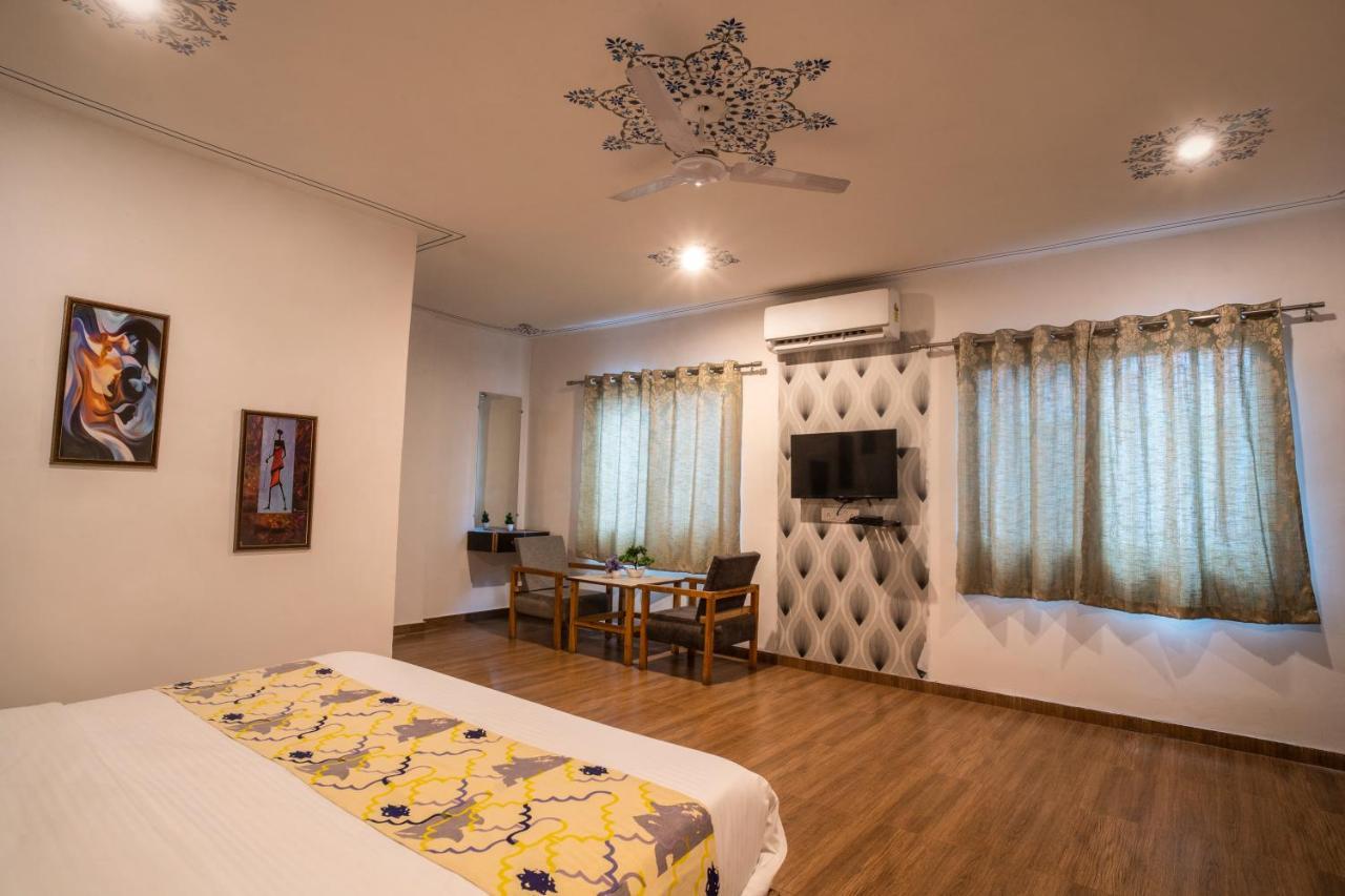 Tripli Hotels Arunoday Palace Udaipur Dış mekan fotoğraf